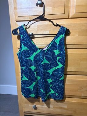 Lilly Pulitzer Navy & Lime Leaf-Print V-Neck Tank